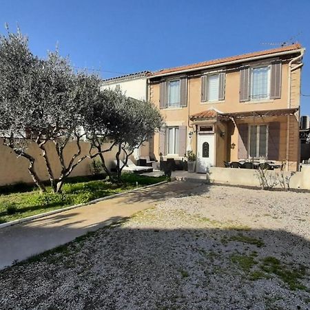 Maison Maloya 2 Chambres Avec Jardin Cavaillon Esterno foto